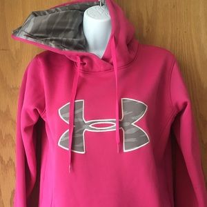 💕💕 UNDER ARMOUR HOT PINK/GREY CAMO HOODIE💕💕